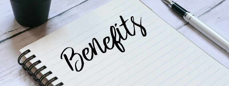 benefitsと書かれたノート