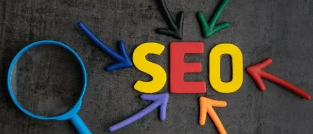 SEOの文字と虫眼鏡