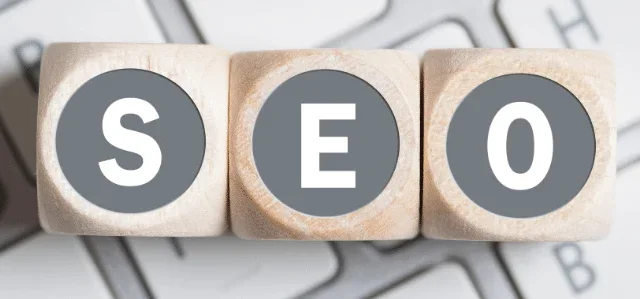 SEOと書かれたブロック